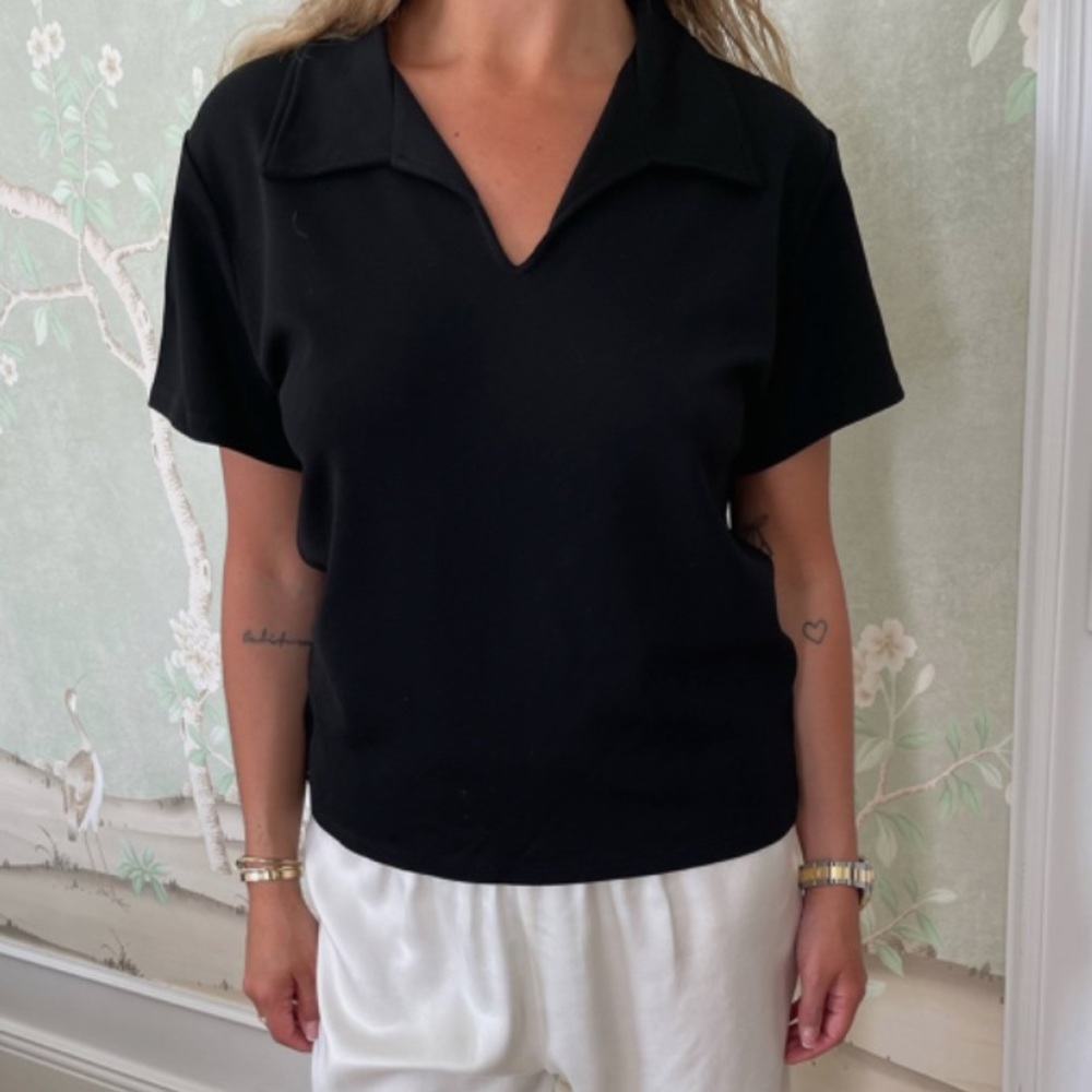 Djerf Avenue Black Short Sleeve Top